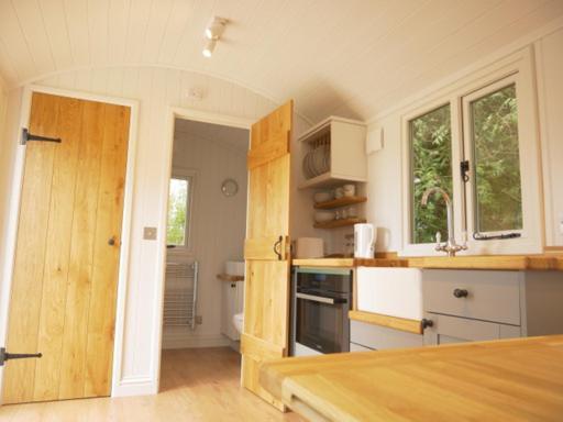 Wolstonbury Getaway Villa Hassocks ภายนอก รูปภาพ