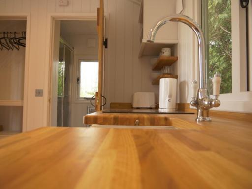 Wolstonbury Getaway Villa Hassocks ภายนอก รูปภาพ