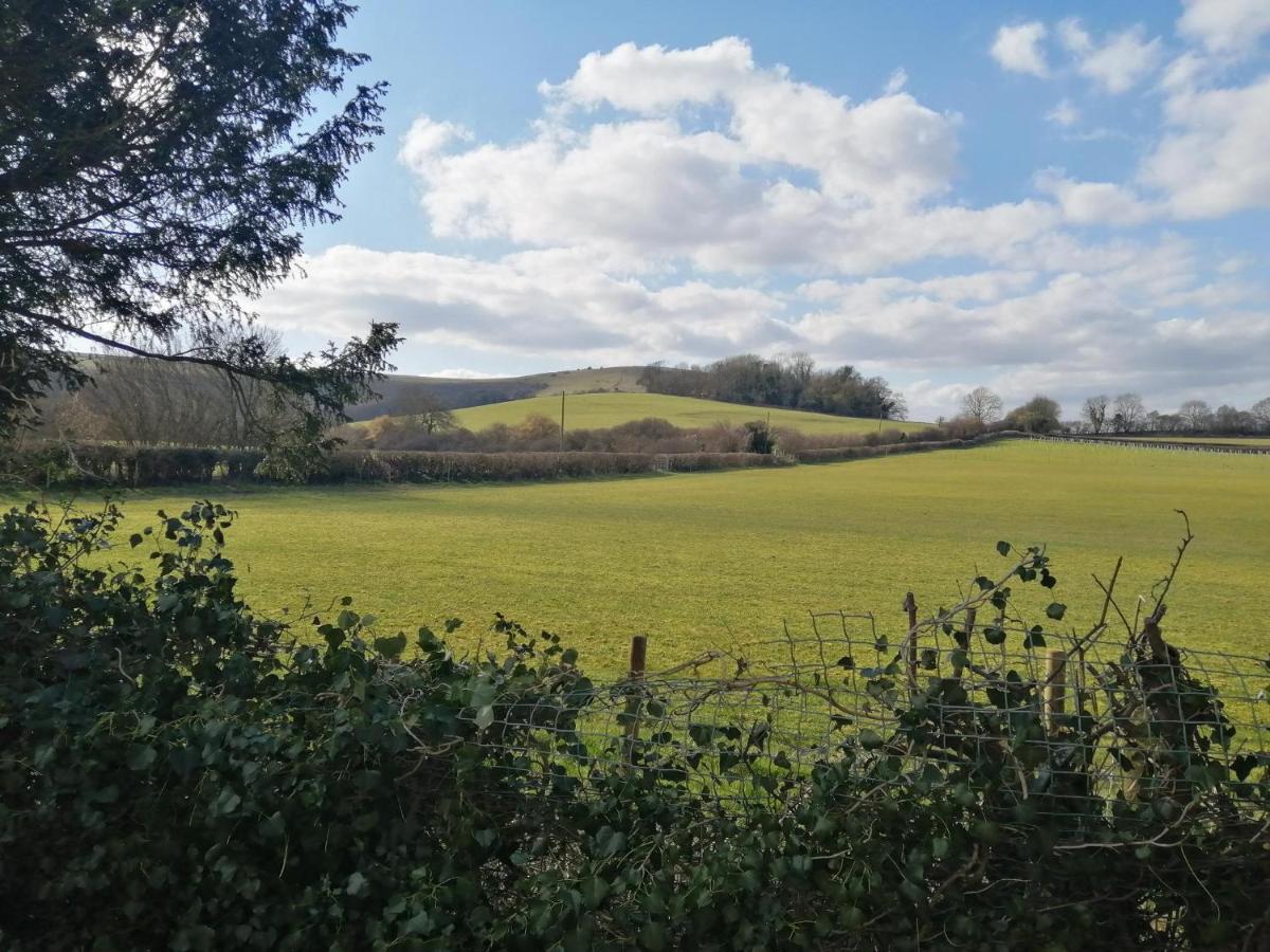 Wolstonbury Getaway Villa Hassocks ภายนอก รูปภาพ